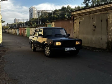 Авто ВАЗ 2107 2004 № 8029786