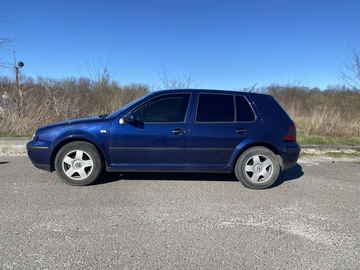 Авто Volkswagen Golf 2002 № 8030132