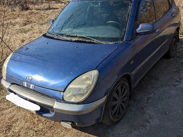 Авто Daihatsu Sirion 2000 № 8030233