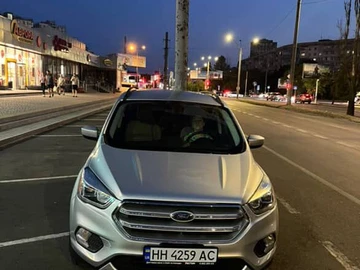 Авто Ford Escape 2019 № 8030419