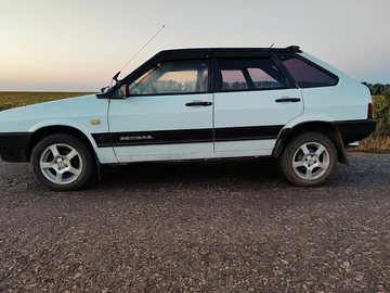 Авто ВАЗ 2109 1992 № 8030441
