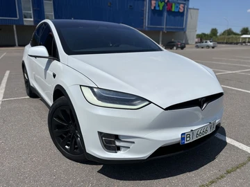 Авто Tesla Model X 2019 № 8030495