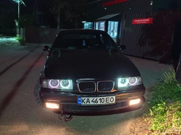 Авто BMW 3 Серия 1993 № 8030567