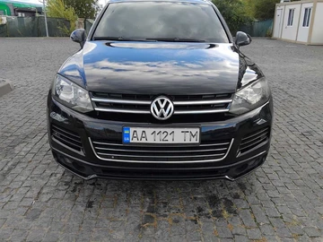Авто Volkswagen Touareg 2012 № 8030603