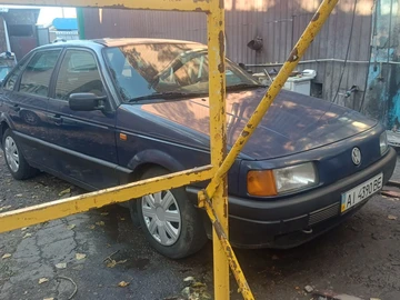 Авто Volkswagen Passat Sedan 1991 № 8030644