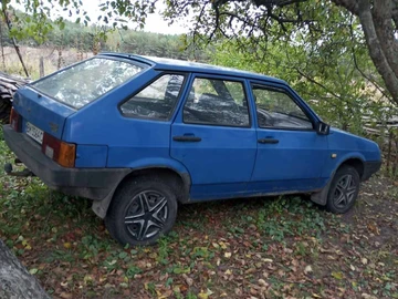 Авто ВАЗ 2109 2004 № 8031135