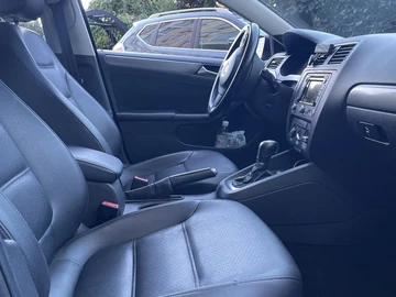 Авто Volkswagen Jetta 2014 № 8031166