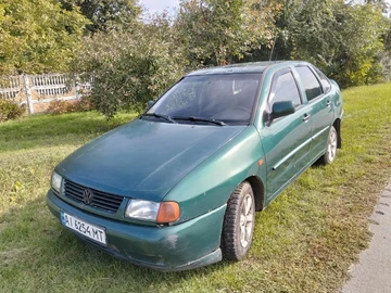 Авто Volkswagen Polo 1998 № 8031204