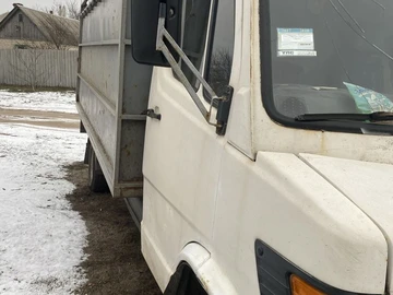 Авто Mercedes Mb 1995 № 8031207