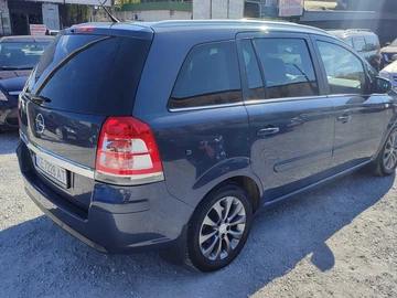 Авто Opel Zafira 2010 № 8031209