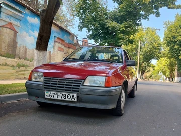 Авто Opel Kadett 1987 № 8031232