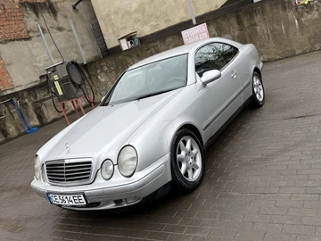 Авто Mercedes Clk Серия 2000 № 8031525