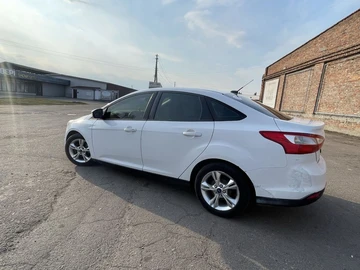 Авто Ford Focus 2013 № 8031549