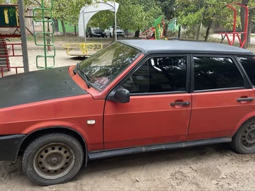 Авто ВАЗ 2109 1995 № 8031563