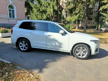 Авто Volvo Xc90 2019 № 8031906