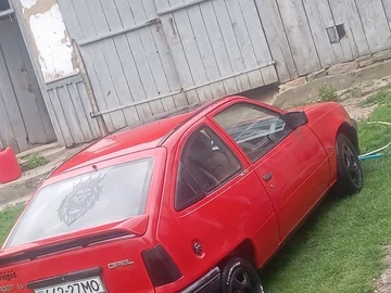 Авто Opel Kadett 1986 № 8031954