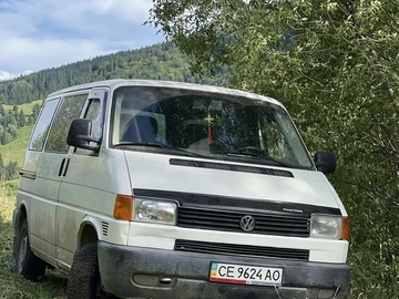 Авто Volkswagen Transporter 2000 № 8032011