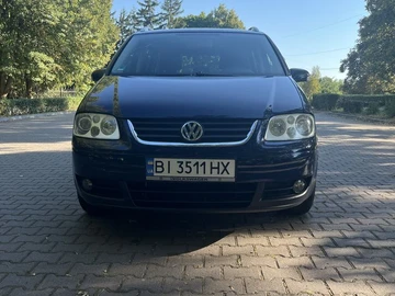 Авто Volkswagen Touran 2005 № 8032310