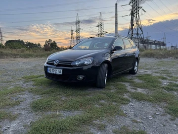 Авто Volkswagen Golf 2010 № 8032445
