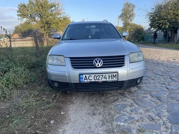 Авто Volkswagen Passat Variant 2004 № 8032461