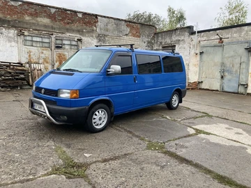 Авто Volkswagen Transporter 2000 № 8032805