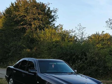 Авто Mercedes Mb 1999 № 8032992