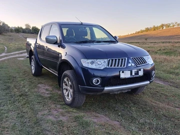 Авто Mitsubishi L 200 2010 № 8033189