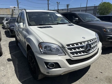 Авто Mercedes Ml Серия 2011 № 8033528