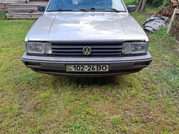 Авто Volkswagen Passat Hatchback 1987 № 8033751