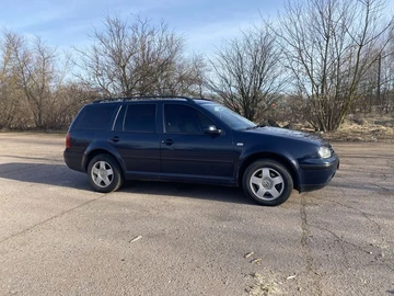 Авто Volkswagen Golf 2001 № 8033960