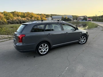 Авто Toyota Avensis 2003 № 8034025