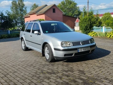 Авто Volkswagen Golf 2000 № 8034197