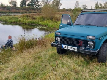 Авто ВАЗ 2121 1990 № 8034404