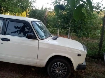 Авто ВАЗ 2107 1987 № 8034424