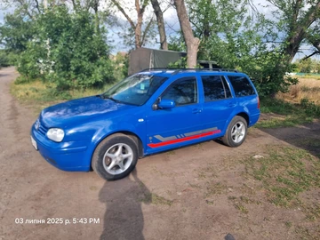 Авто Volkswagen Golf 2000 № 8034529