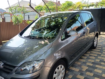 Авто Volkswagen Golf Plus 2005 № 8034601