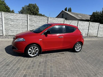Авто Lancia Ypsilon 2012 № 8034681