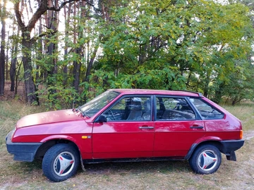 Авто ВАЗ 2109 1992 № 8034705