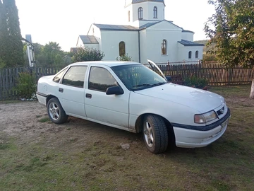 Авто Opel Vectra 1993 № 8034736