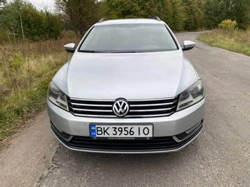 Авто Volkswagen Passat Variant 2013 № 8034927