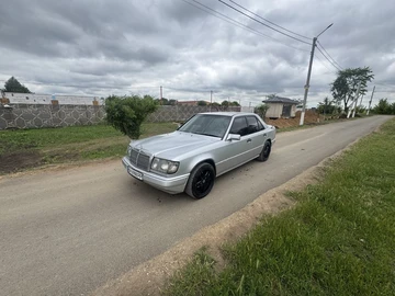 Авто Mercedes E Серия 1988 № 8034943