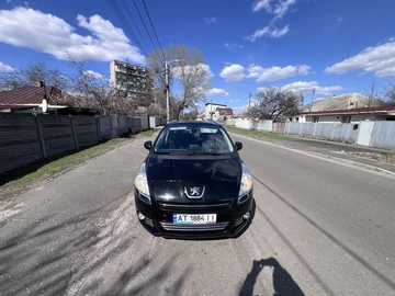 Авто Peugeot 5008 2010 № 8035050