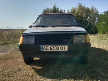 Авто ЗАЗ 1102 1993 № 8035078