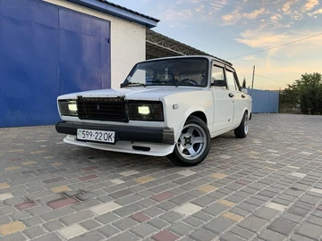 Авто ВАЗ 2107 1986 № 8035237