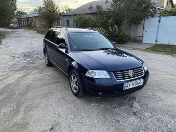 Авто Volkswagen Passat Variant 2001 № 8035263