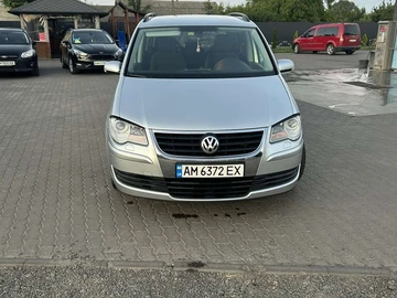 Авто Volkswagen Touran 2008 № 8035569