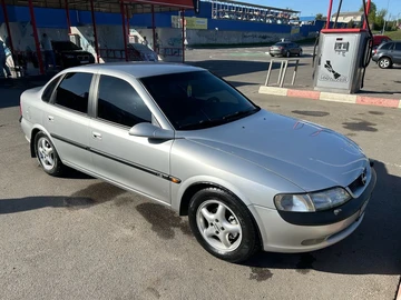 Авто Opel Vectra 1998 № 8035677