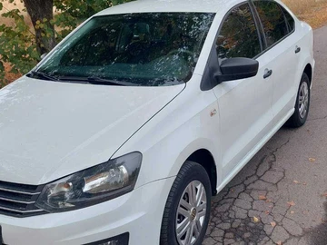 Авто Volkswagen Polo 2019 № 8035704