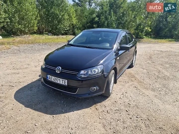 Авто Volkswagen Polo 2011 № 8035711