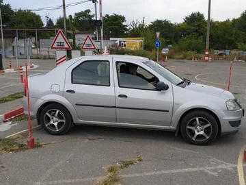 Авто Renault Logan 2011 № 8036097